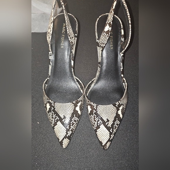 Marc Fisher Black and Cream Snake Print Slingback Heels - Picture 1 of 6